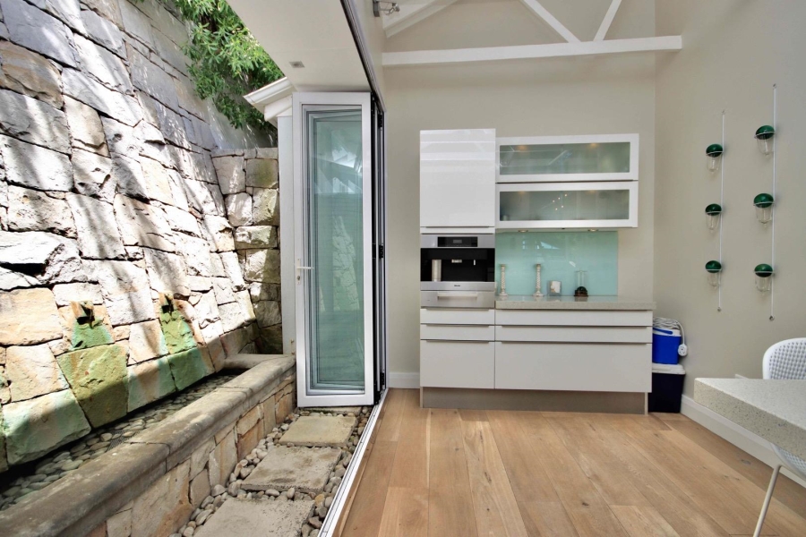 4 Bedroom Property for Sale in Clifton Western Cape